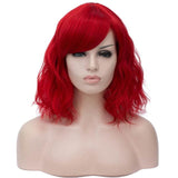 Cheveux courts ondulés et frange longueur 35.56 cm